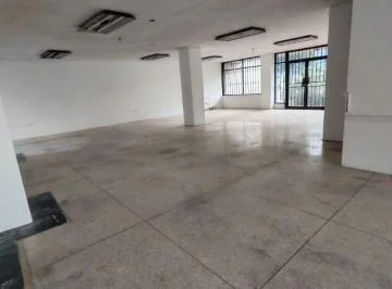 Venta Local Esquinero en El Batan - Norte de Quito — imagen 2