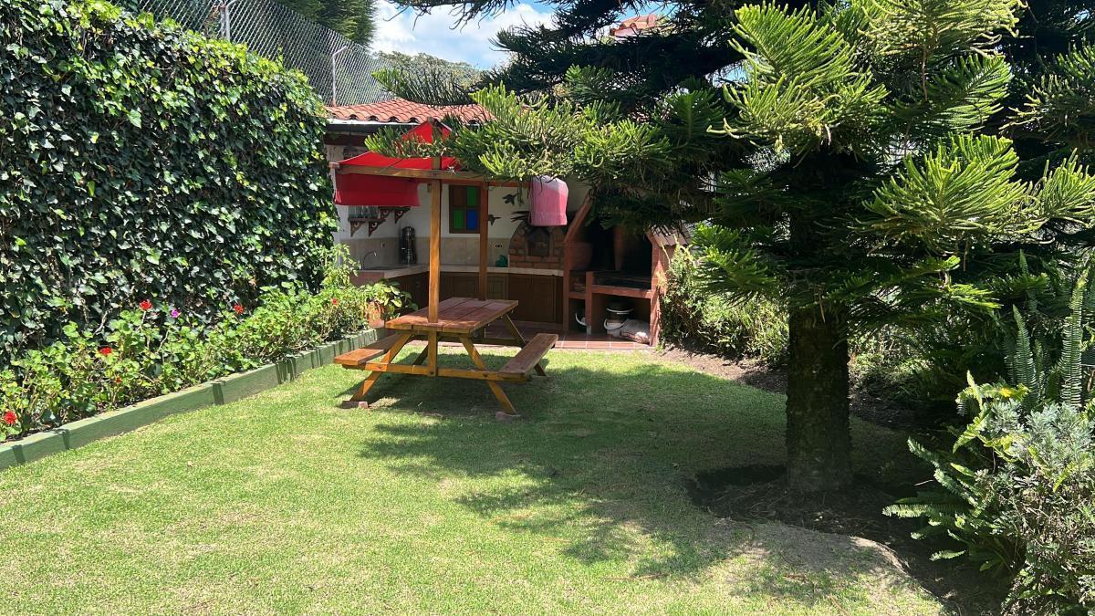 San Juan de Cumbaya Casa Independiente de Venta — imagen 10