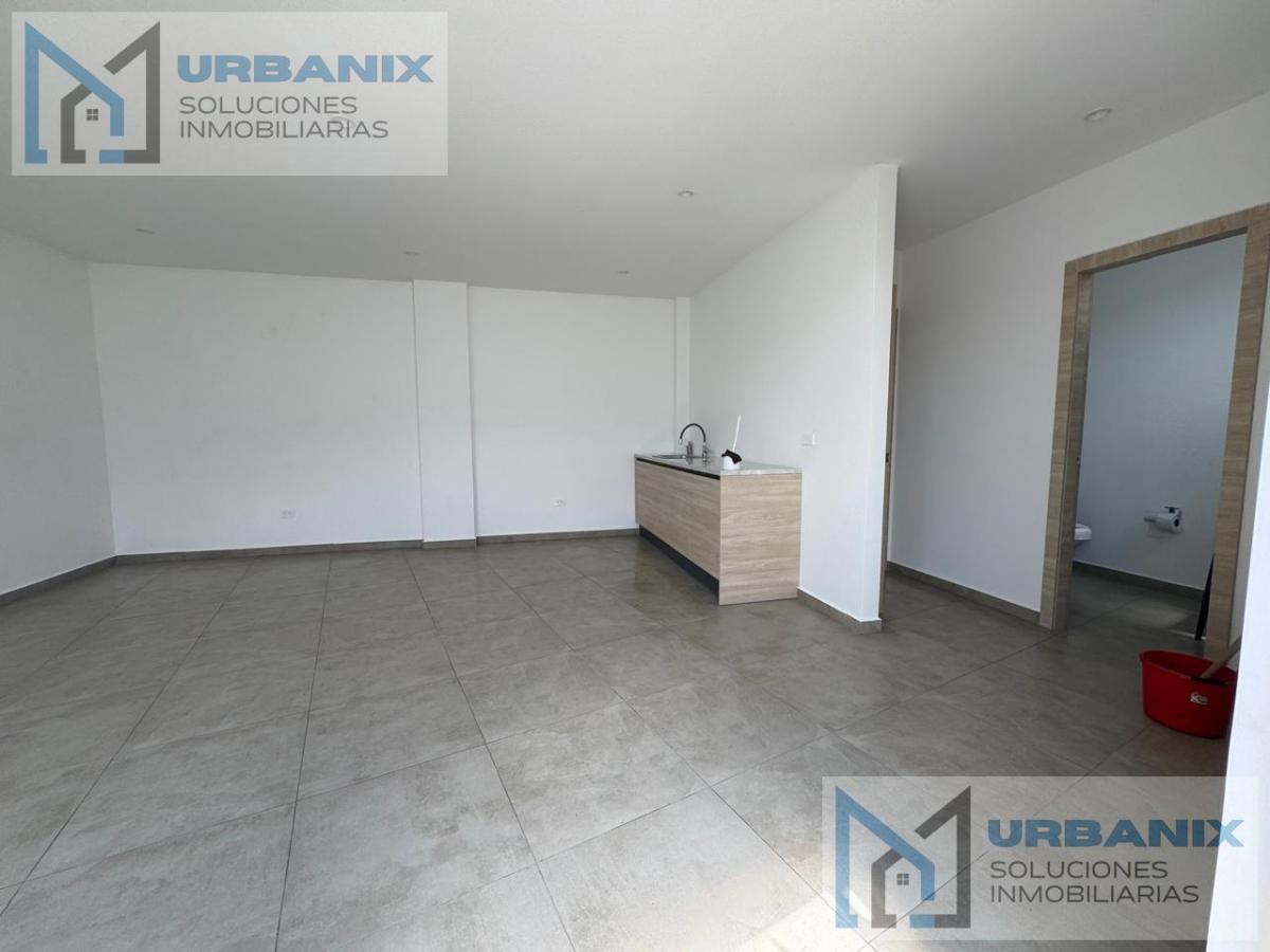 Tumbaco. Casa en Venta 4 Dorm - 3 Parqueos. por Estrenar — imagen 7