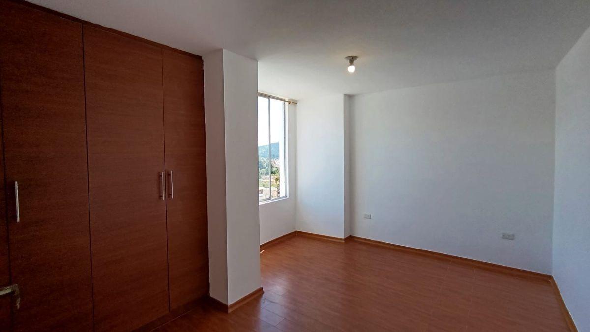 Venta - Casa - Conocoto - Valle - Puente 8 y 9 - Quito - Norte — imagen 3