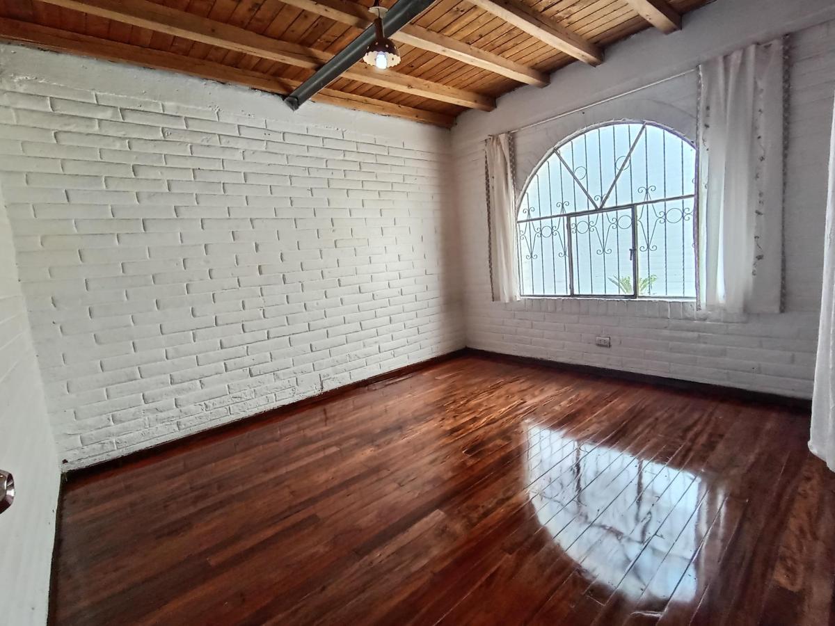 Tumbaco Centro, Urb. Privada Se Vende Hermosa Casa de 220 m² Estilo Campo — imagen 4