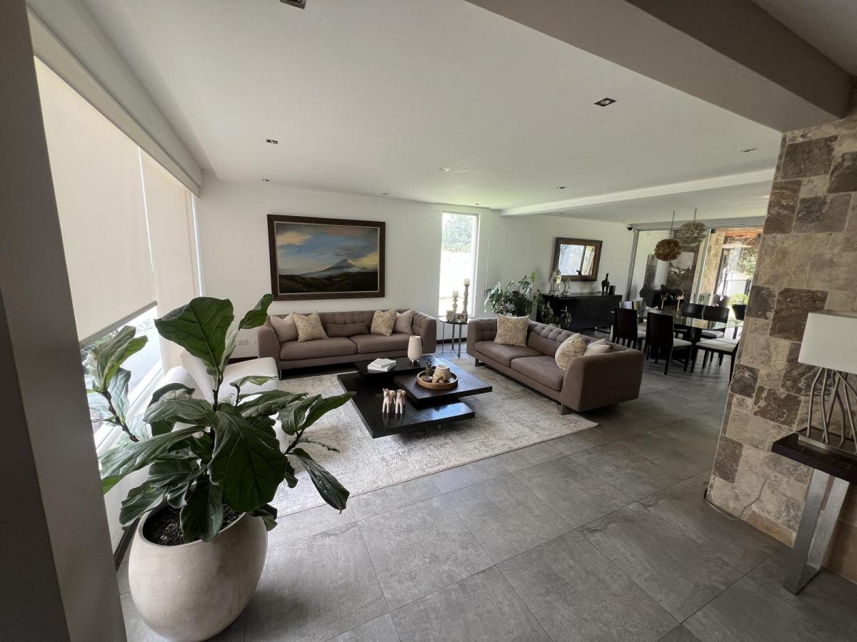 Venta Casa en Lumbisi en Conjunto Privado — imagen 2