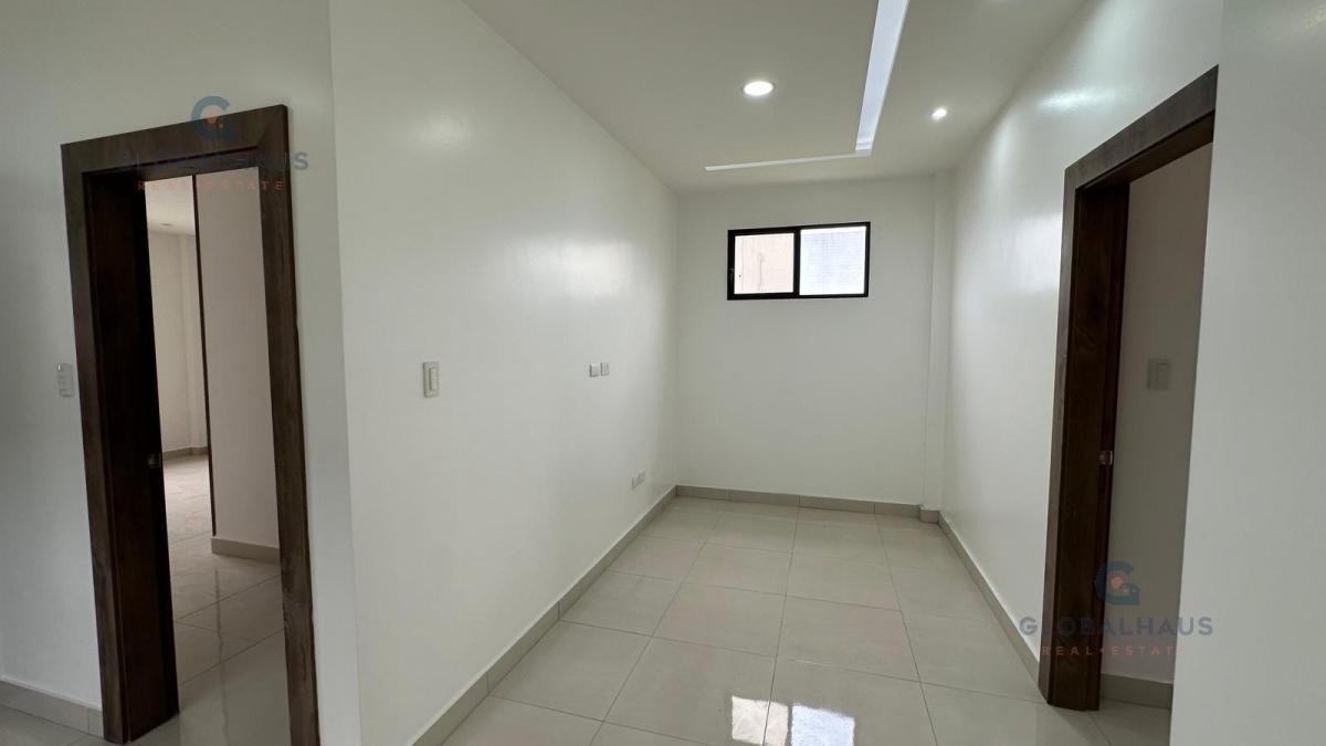 Venta de Casa en Isla Celeste Acabados Modernos 4 Habitaciones, Samborondon V. B. Guayas — imagen 4