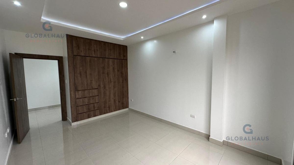 Venta de Casa en Isla Celeste Acabados Modernos 4 Habitaciones, Samborondon V. B. Guayas — imagen 3