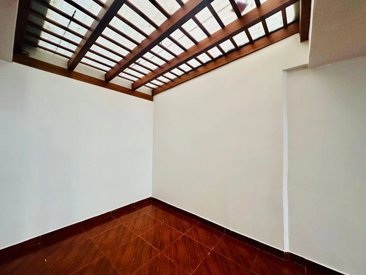 Cotocollao - Linda Casa de Venta Dentro de Conjunto — imagen 7
