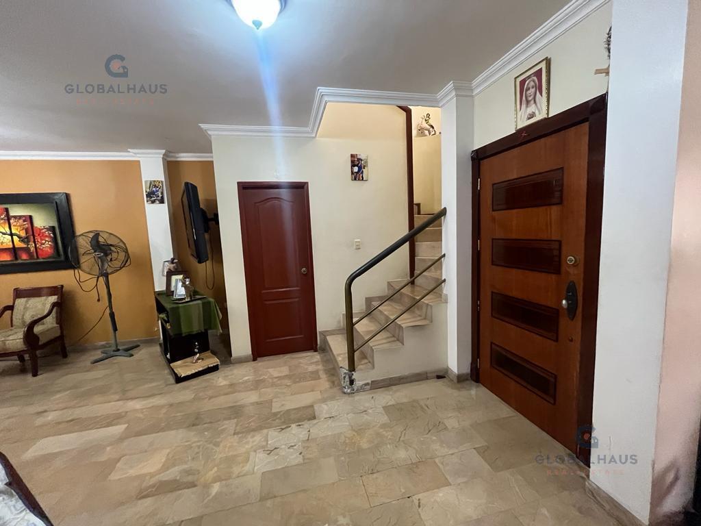 Venta de Casa en Urbanización Matices, Etapa Diamante, 3 Habitaciones m. H. Guayas — imagen 4