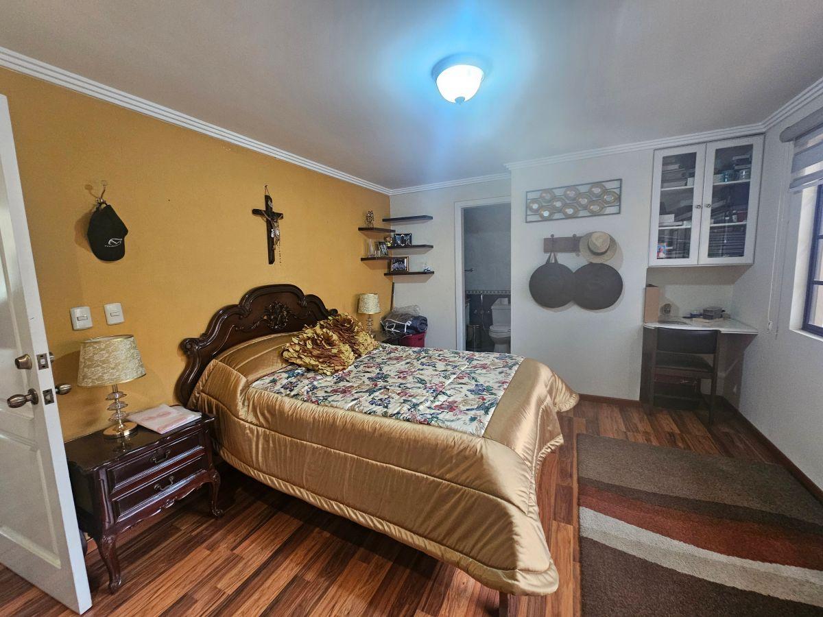 Rento o Vendo Bella Casa Amoblada en Rio Sol, Azuay — imagen 6