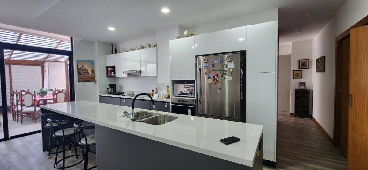 Lindo Departamento con Amplio Jardin de Venta en Cumbaya — imagen 10