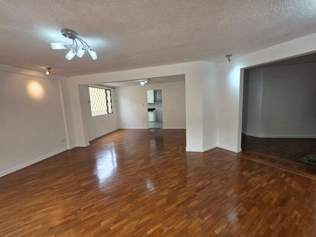 Amplio Departamento de Venta Planta Baja con Patio Sector Cofavi Supermaxi — imagen 10