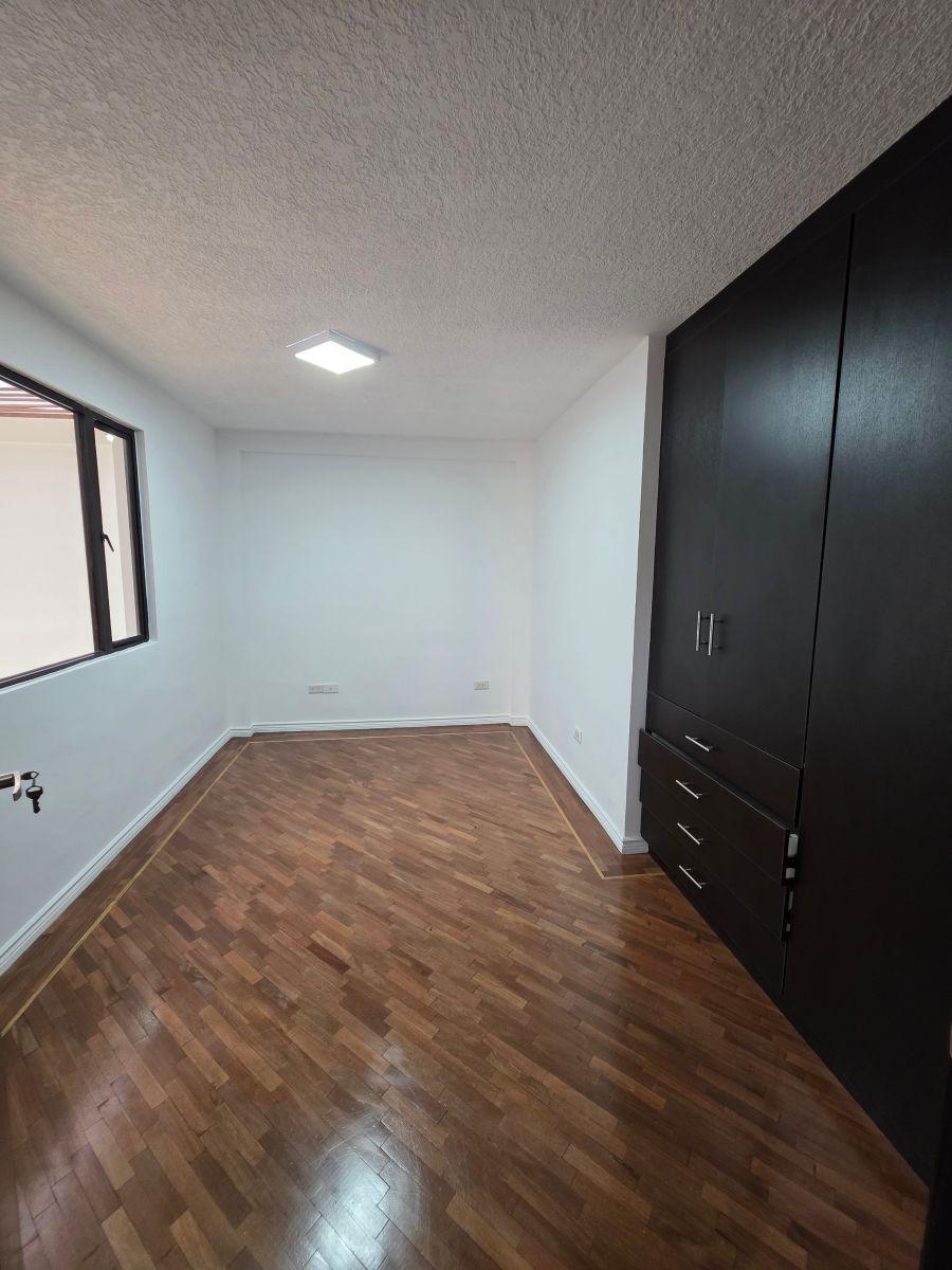 Amplio Departamento de Venta Planta Baja con Patio Sector Cofavi Supermaxi — imagen 7