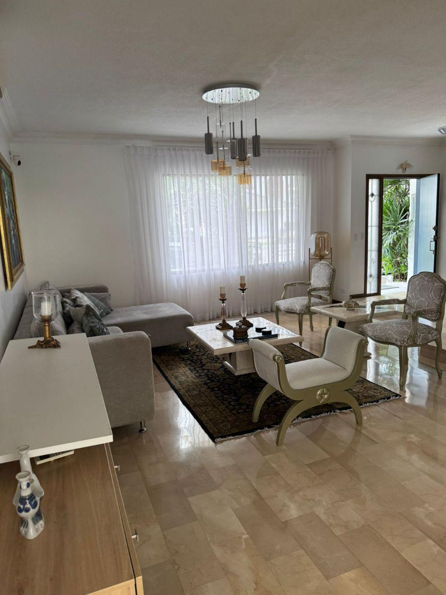 Casa con 300 m² y 4 Habitaciones en Venta y Alquiler, Samborondón, Piscina, Guayas — imagen 7