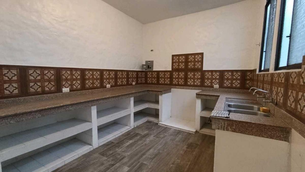 Barrio del Centenario Departamento Estilo Colonial en Venta, Guayas — imagen 7