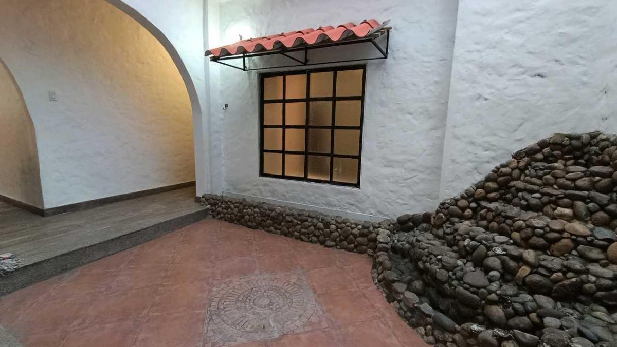 Barrio del Centenario Departamento en Venta Estilo Colonial 180 m², Guayas — imagen 3