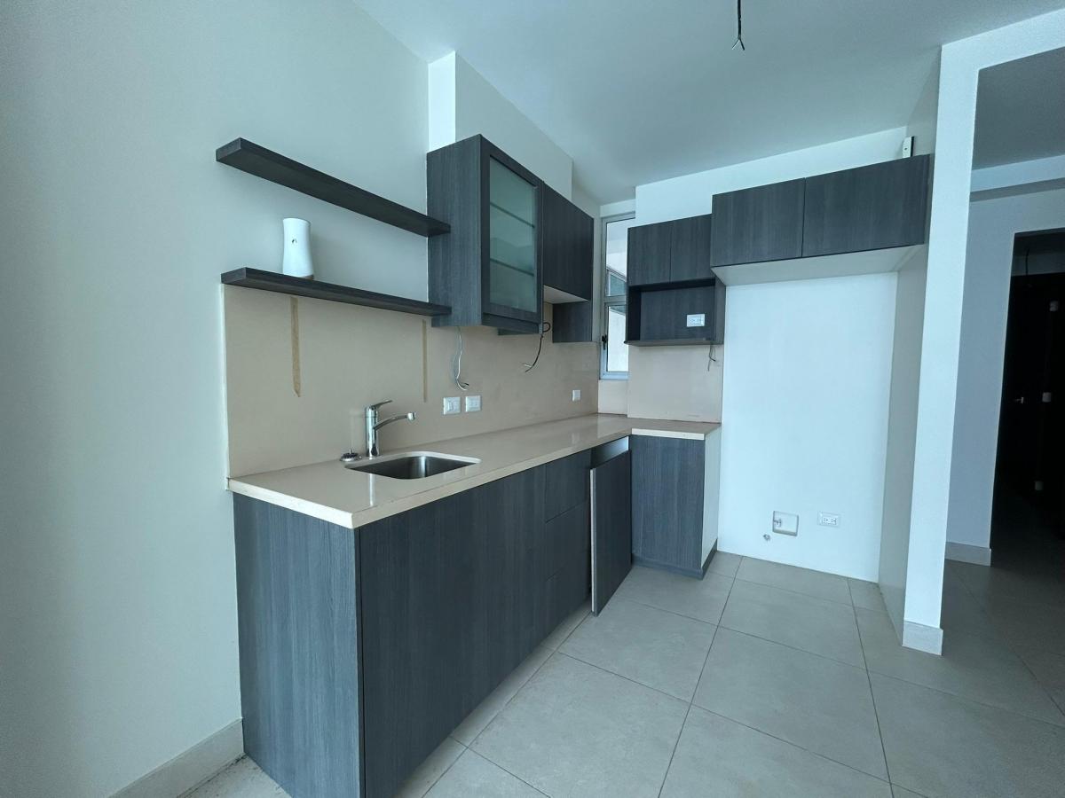 Departamento de Lujo en Venta Ubicado en Edificio Baypoint, San Lorenzo, Salinas — imagen 4