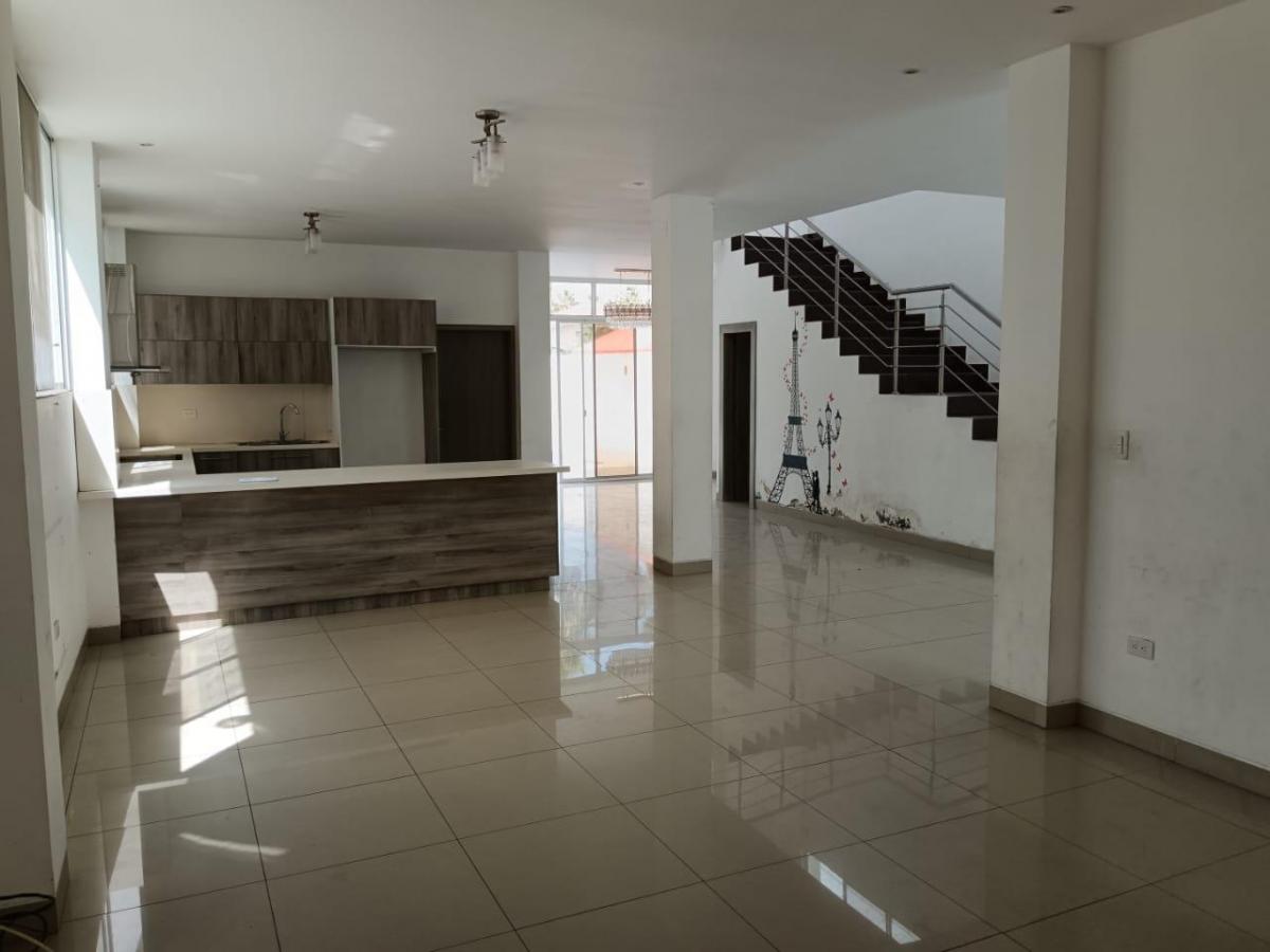 Casa de Venta en La Urb. Santa María de Casa Grande, 3 Dorm., Piscina, Guayas — imagen 9