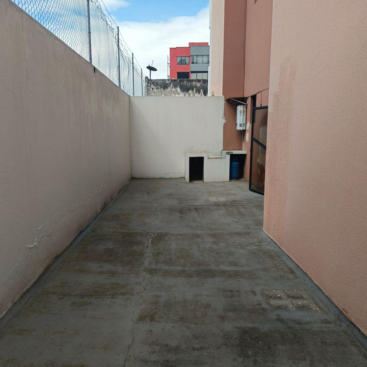 Vaca de Castro Departamento 2 Dorm. con Patio Propio Seguridad — imagen 9