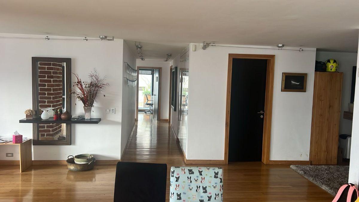Vendo Departamento con Terraza - Sector González Suárez — imagen 8
