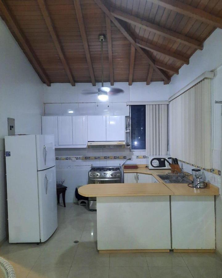 Tonsupa, Hermoso Departamento 2 Dormit, Terraza, Cerca Al Mar — imagen 8