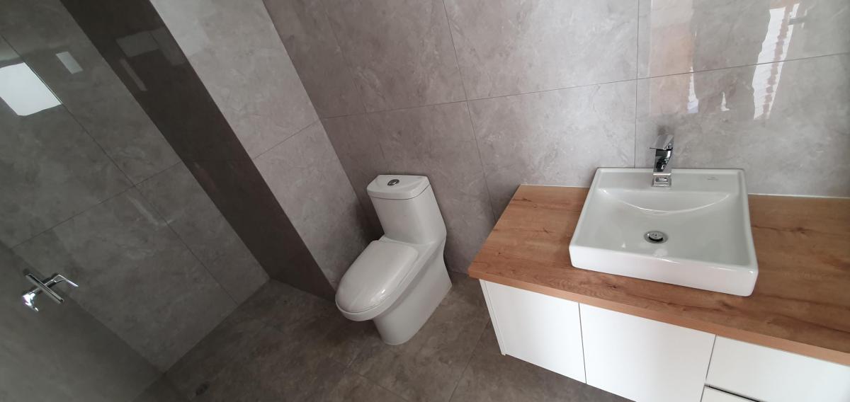 Se Vende Departamento Dentro de La Urbanización El Condado. Provincia de Pichincha — imagen 6