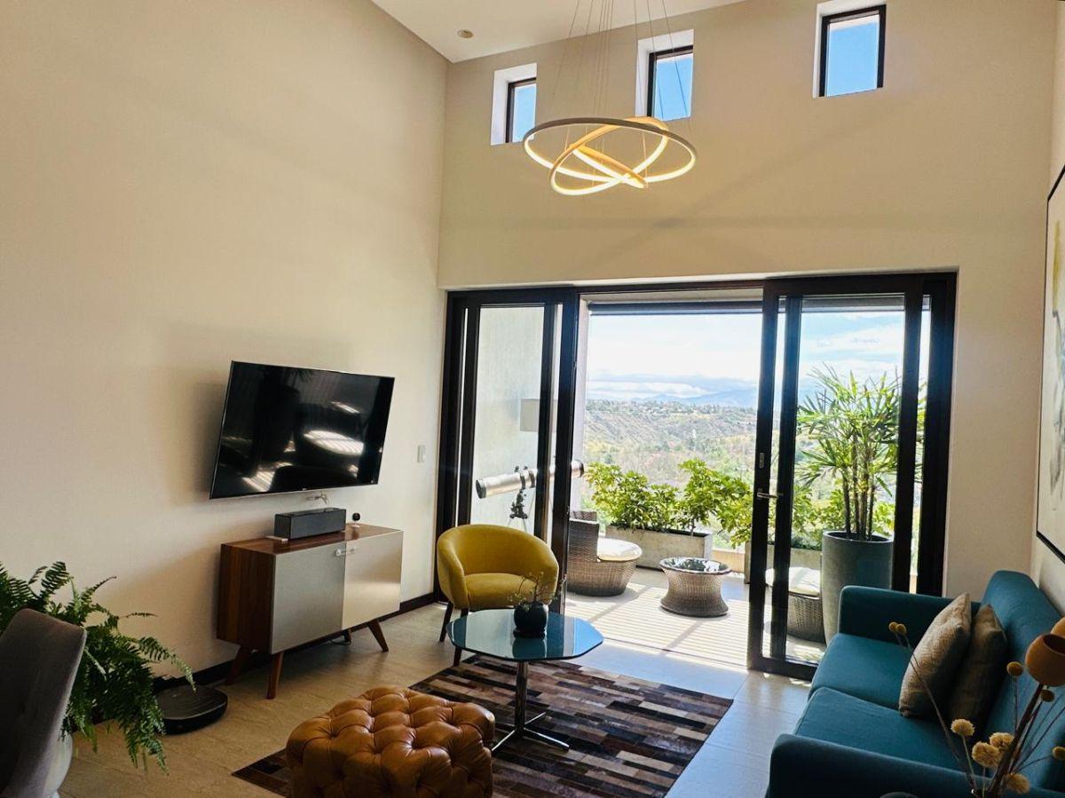 Se Vende Departamento de 2 Dorm. Sector El Nacional en Cumbaya en $ — imagen 10