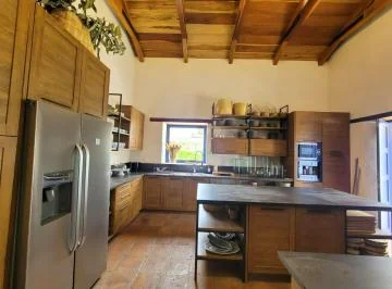 Casa de Venta / Arriendo por Parque Central de Puembo Para Negocio! — imagen 2