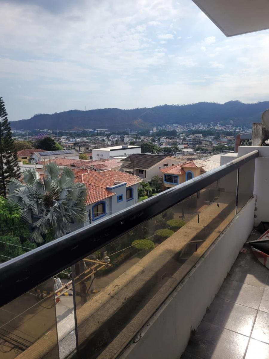Departamento de Venta 128 m² - 3 Dorm. - Portón de Urdesa - Guayaquil, Guayas — imagen 4