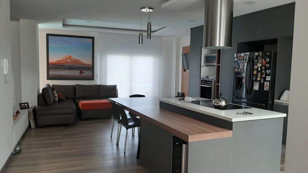 Altavista de Nayon en Venta Casa de 4 Habitaciones — imagen 8