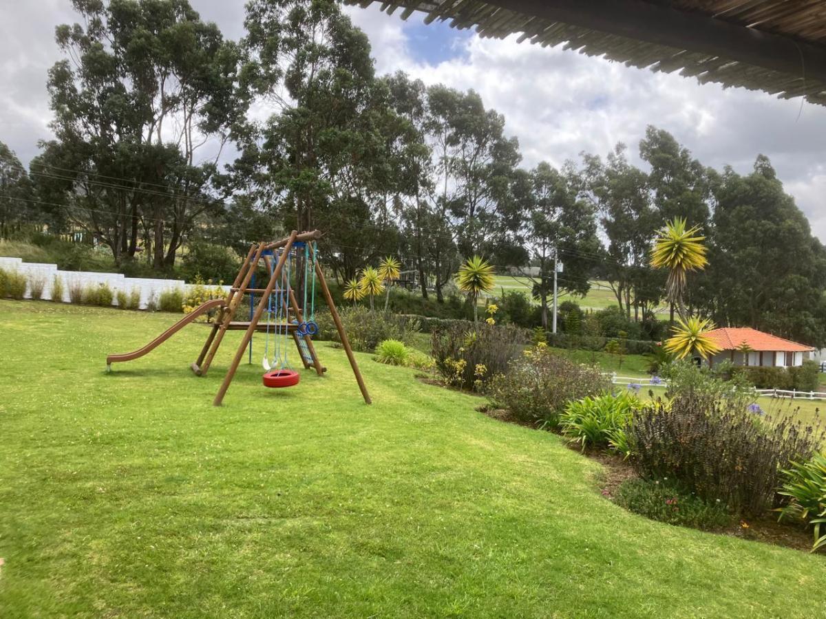 Terreno de Venta en Tabacundo Via a La Laguna de Mojanda con Vista Al Cayambe Dentro de Urbanización — imagen 7