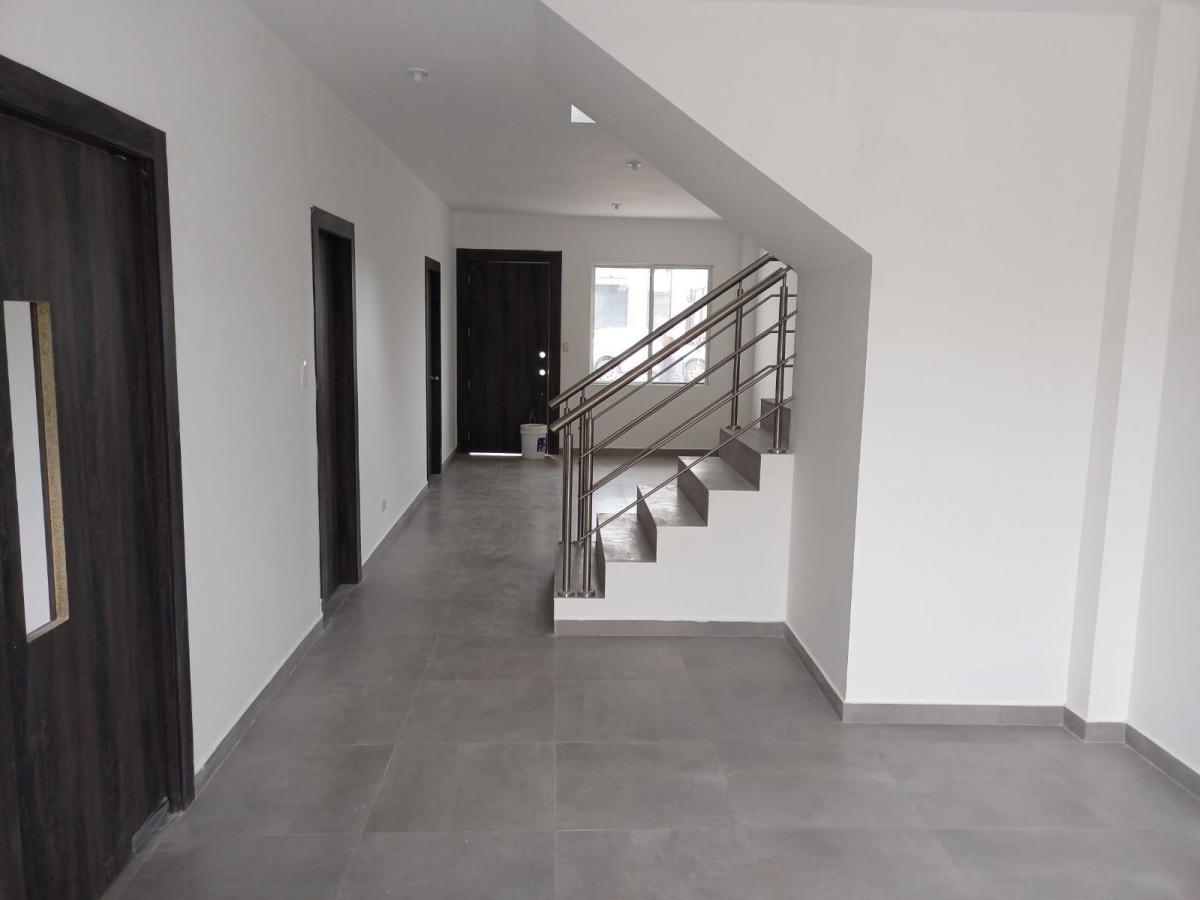 Casa por Estrenar de Venta en La Urbanización Portón Al Río de Vicrieel. Guayas — imagen 9