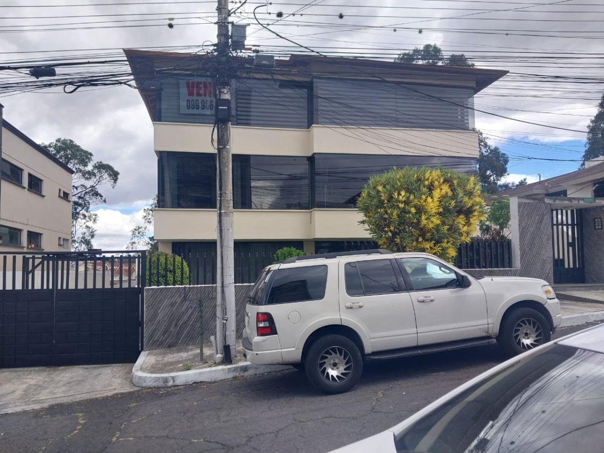 Vendo Departamento de 254 m² Amoblado Cuatro Dorm. Urb El Condado II Etapa — imagen 2