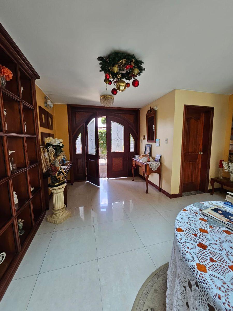 Casa con Piscina Amagasi del Inca — imagen 8