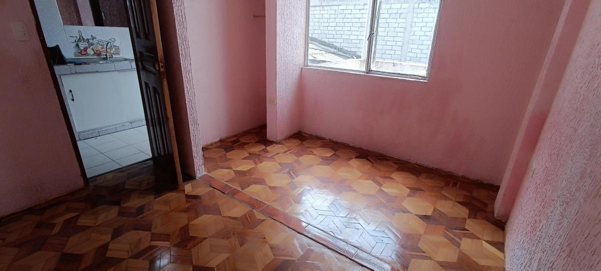 Calderon Renta Casa Rentera Tres Departamentos — imagen 7