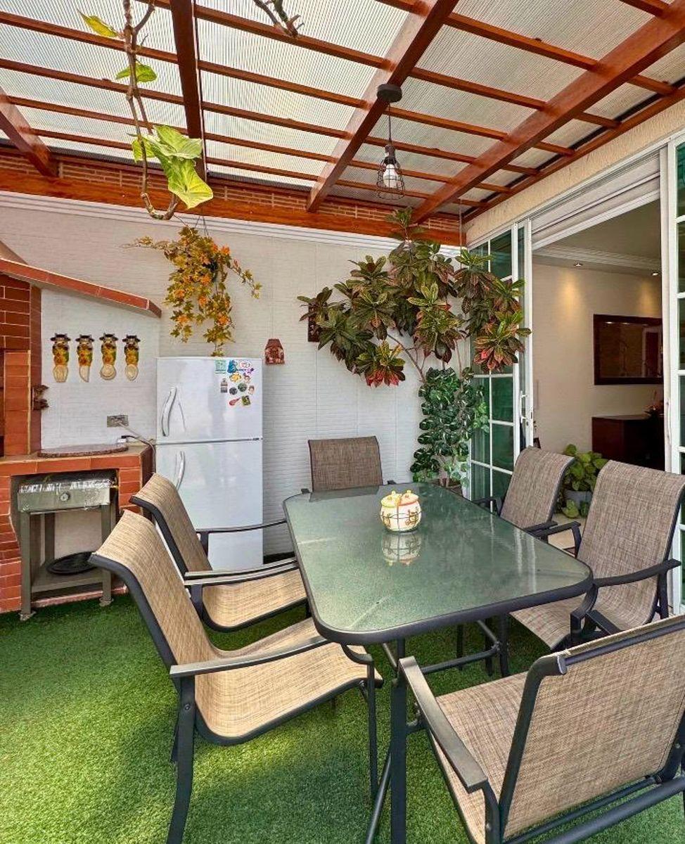 Vendo Casa Familiar en Pusuqui — imagen 6