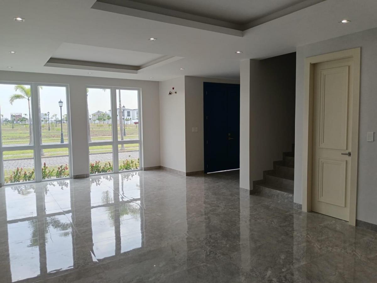 Casa de Venta en La Urbanización Aires Norte, Km 10 Vía a Samborondón. Guayas — imagen 8