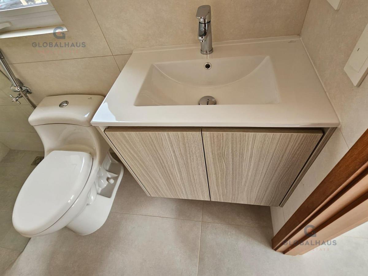 Venta de Casa en Samborondón Aires Norte 4 Habitaciones V. J. Guayas — imagen 2