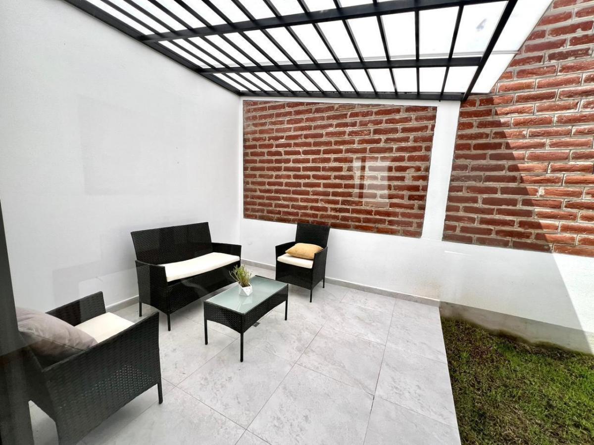 Sector Puembo, en Venta Hermosa Casa Independiente de Dos Pisos a Estrenar 3d 117 m² (Mv) — imagen 9