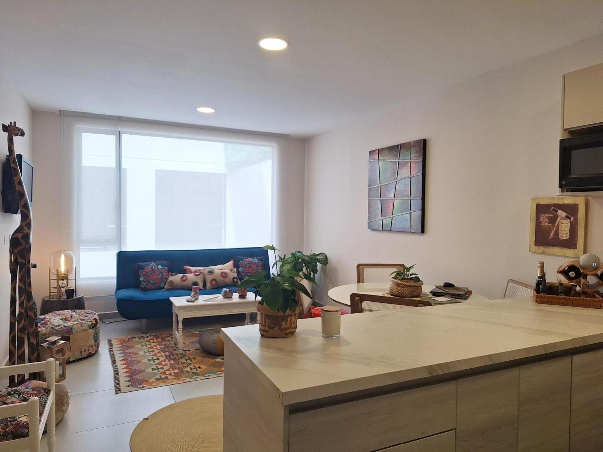 Suite de Venta en Edificio Moderno — imagen 8