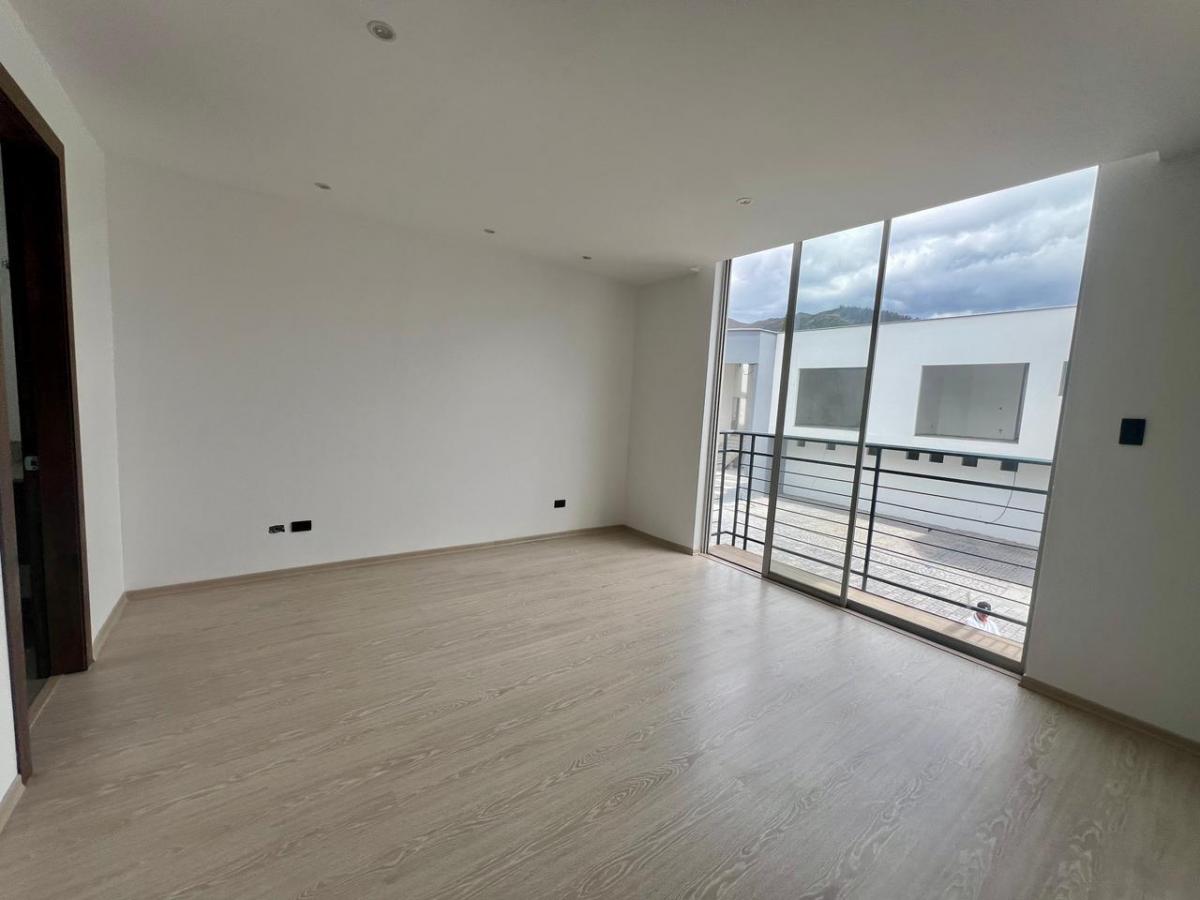 Mv - Sector Pacho Salas - Tumbaco, en Venta Casa 3d 249,82 m² en Conjunto Privado — imagen 9