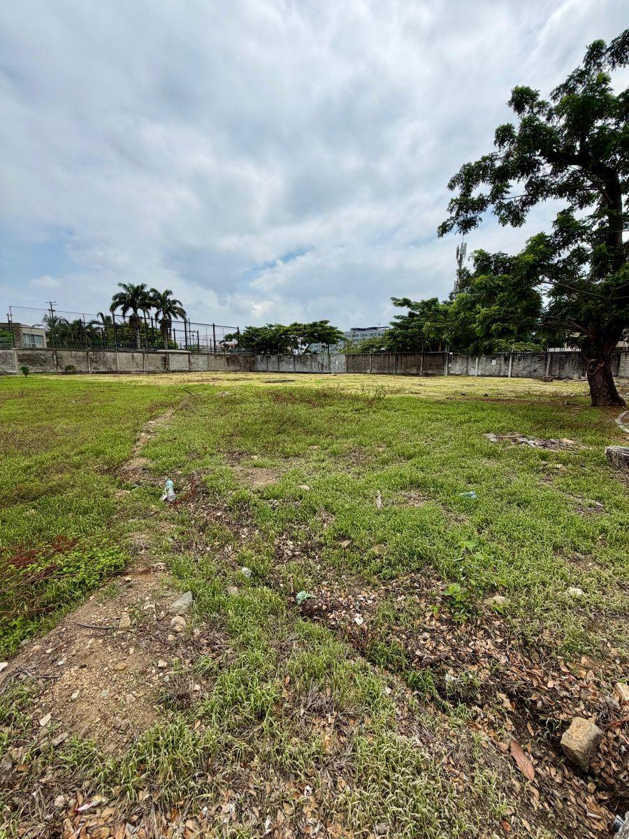 En Venta Terreno en La Urbanización Biblos, Guayas — imagen 2