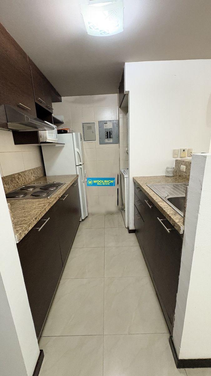 Elite Building, Vendo Departamento Amoblado, 2 Dorm, Parqueo, 100 m², Guayas — imagen 6