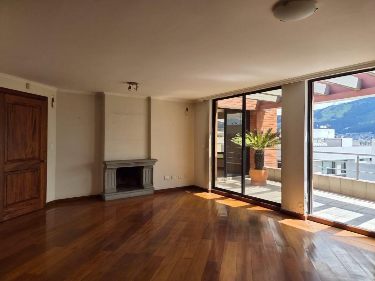 Penthouse en La Gonzáles Suárez — imagen 9