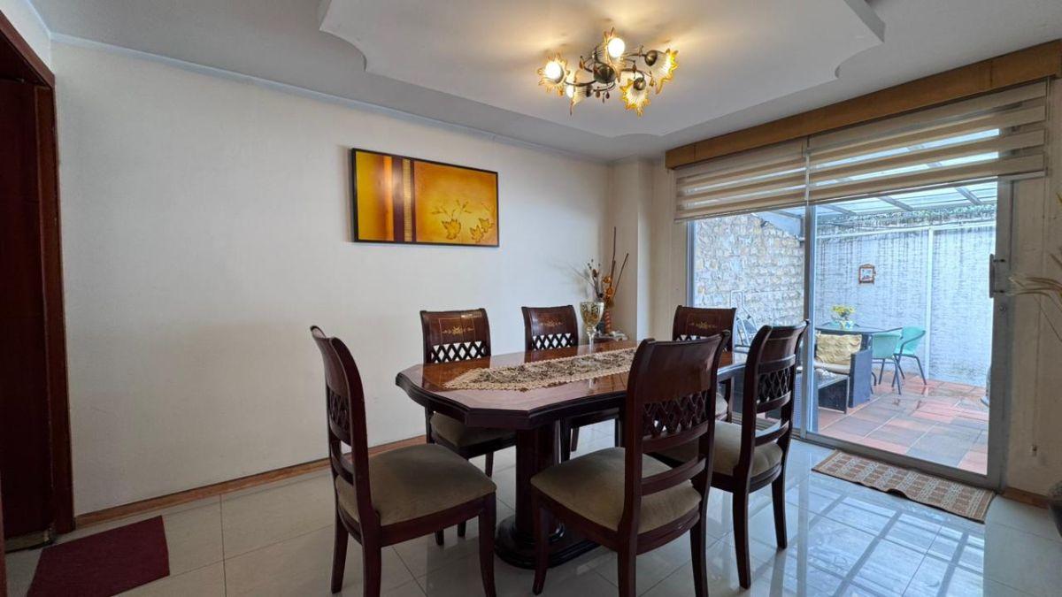 Venta de Casa Amplia – Sector Isaac Albéniz — imagen 8