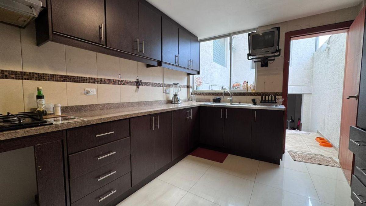Venta de Casa Amplia – Sector Isaac Albéniz — imagen 7