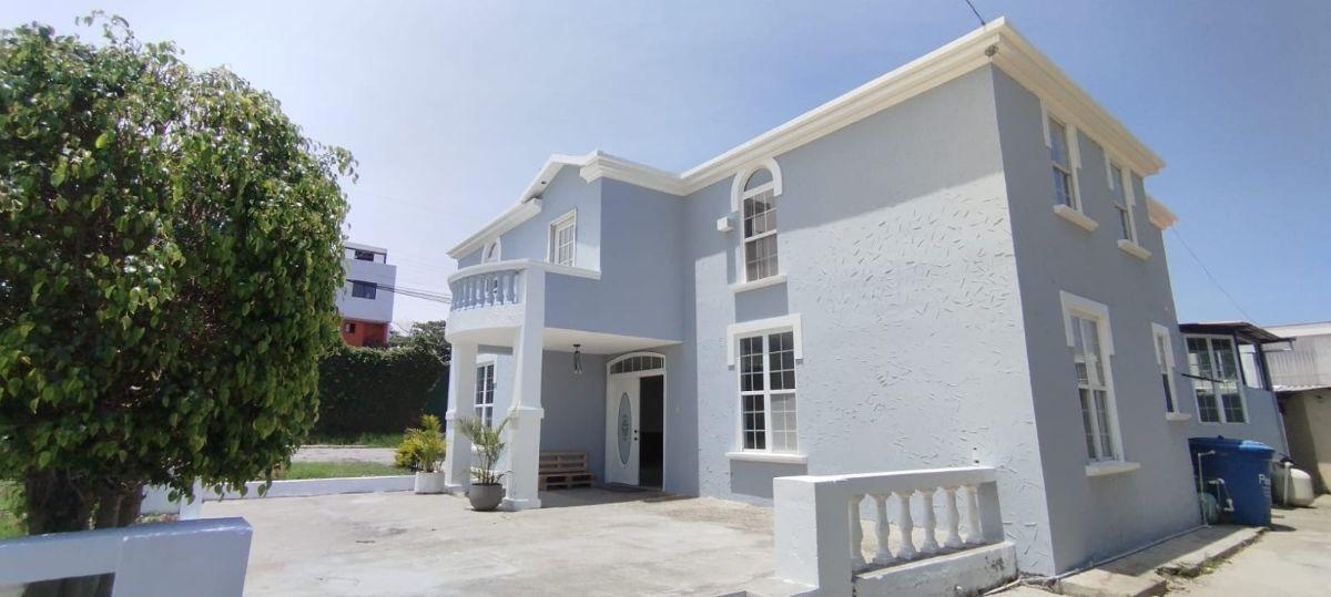 Casa Independiente 4 Dorm. con Piscina Tumbaco — imagen 10