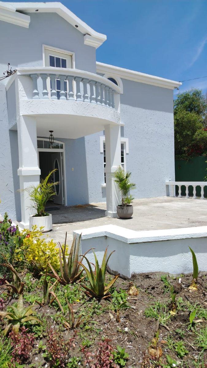 Casa Independiente 4 Dorm. con Piscina Tumbaco — imagen 9