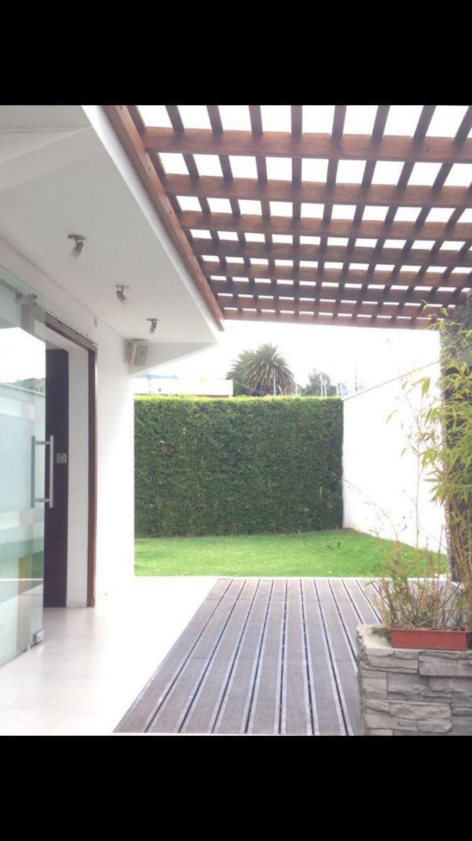 Casa en Venta Urb. San Germán - Av Ilalo Los Chillos Terreno 454 m² Construcción 360 m² — imagen 6