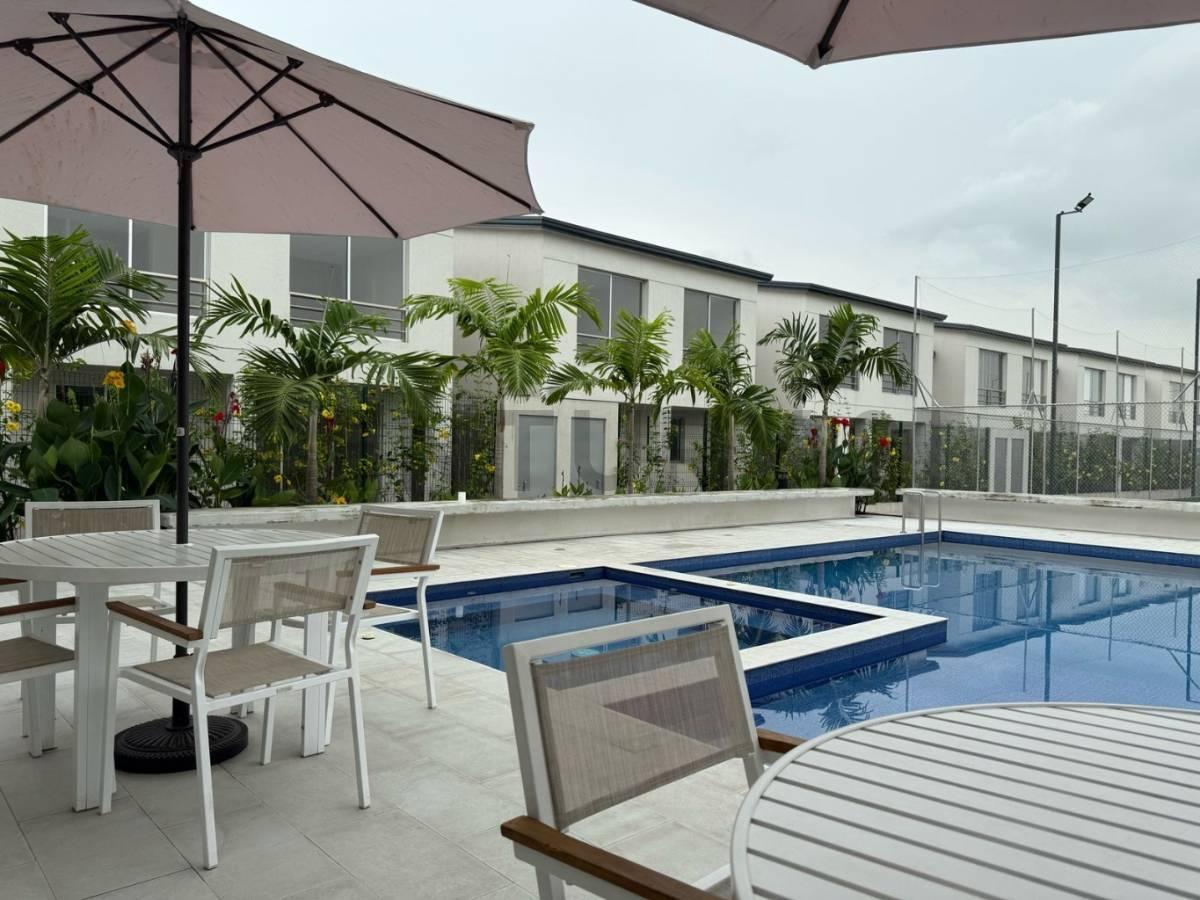 Venta de Casa por Estrenar en Millenium Village, Guayas — imagen 2