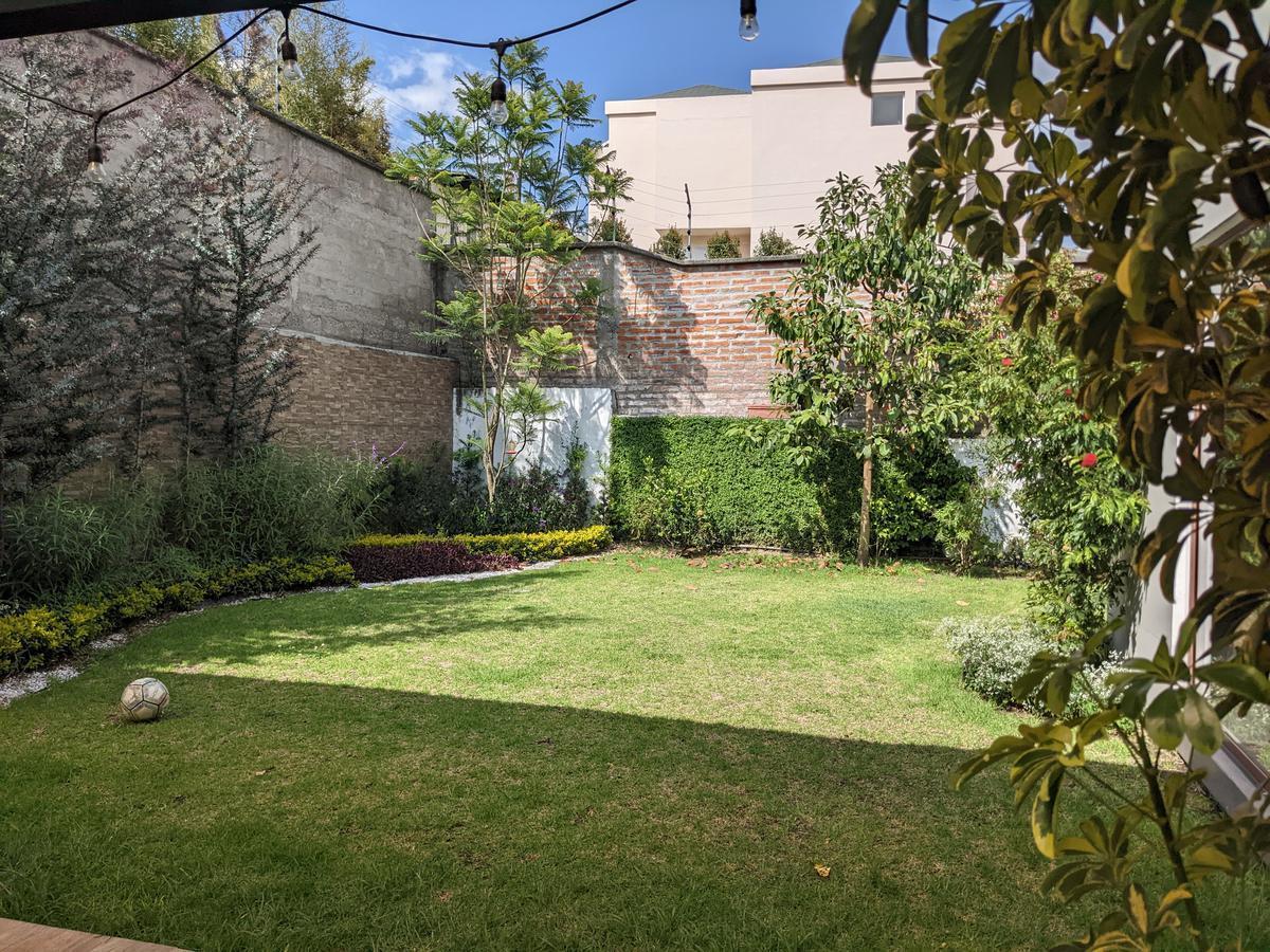 Espectacular Casa 3 Dorm. (Opción a 4), Amplios Jardines, Urbanización Privada, Nayón — imagen 6