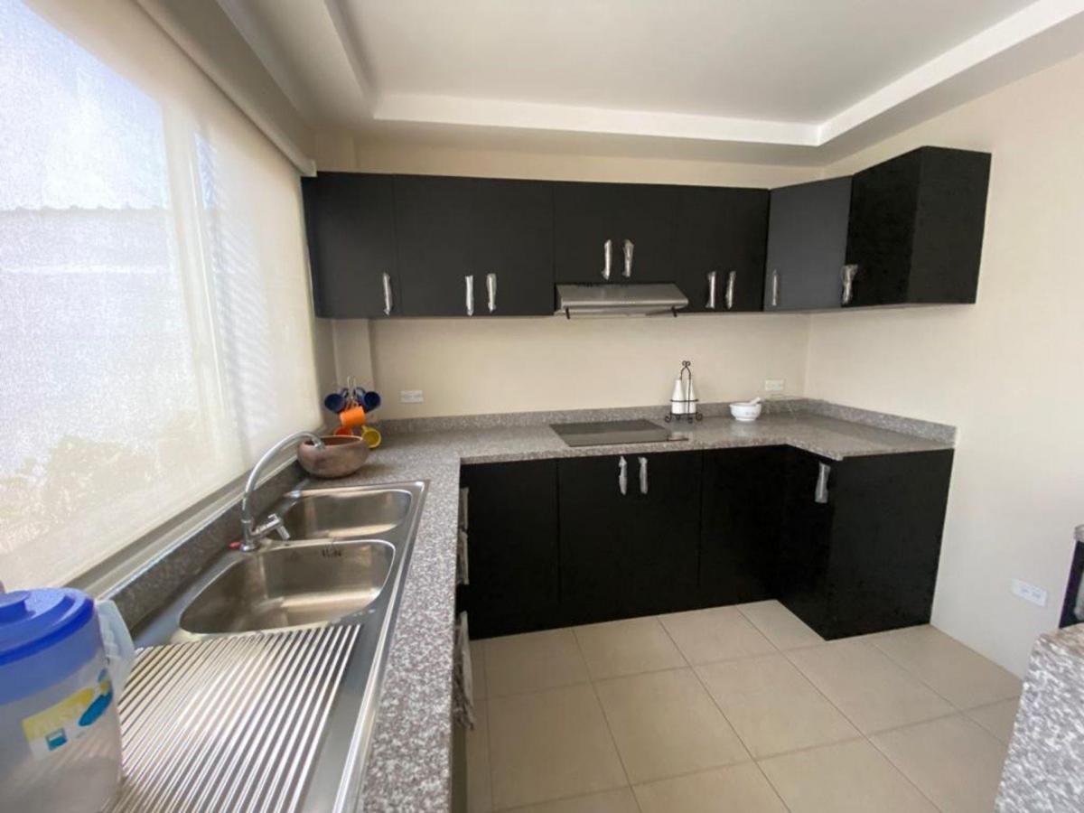 Casa en Urbanizacion de Venta en Manta Zona Norte, Manabí — imagen 2