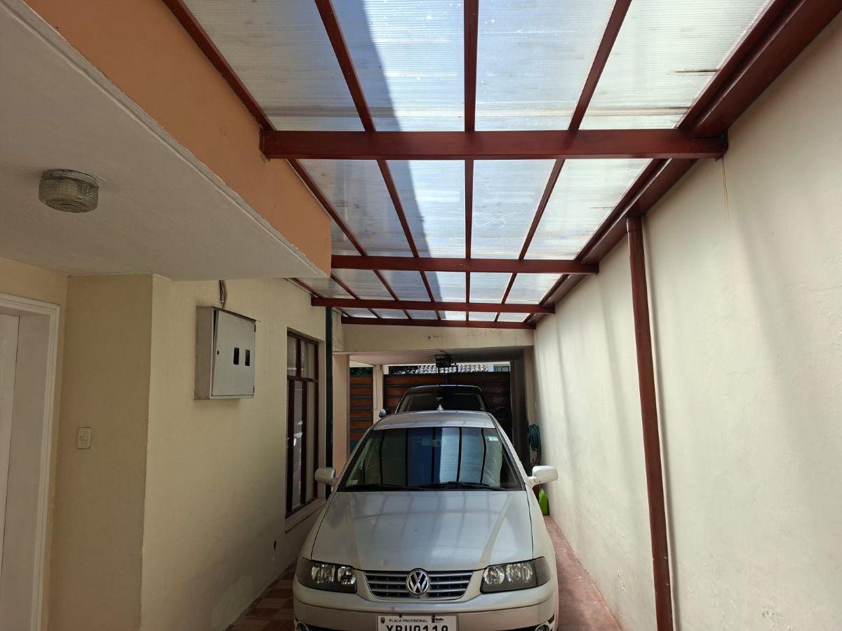 Vendo Casa de 408 m² con 2 Departamentos Independientes, Cada Uno de 3 Dorm. — imagen 4